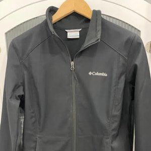 🎉 HP 🎉 Columbia Ladies Kruser Ridge Soft Shell Jacketr 🎉 HP 🎉